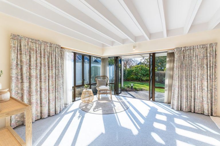 Photo of property in 4/17 Swanleigh Place, Ilam, Christchurch, 8041