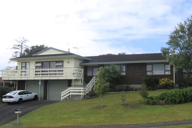 Photo of property in 11 Pohutukawa Drive, Pukete, Hamilton, 3200