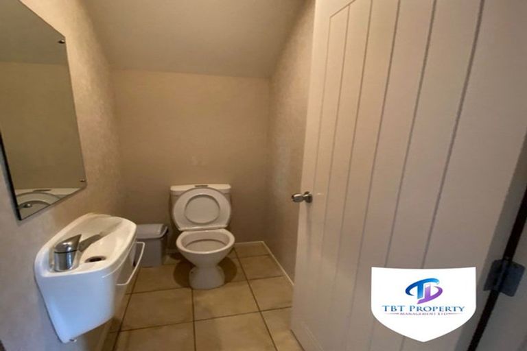 Photo of property in 36 Cyril French Drive, Flat Bush, Auckland, 2016