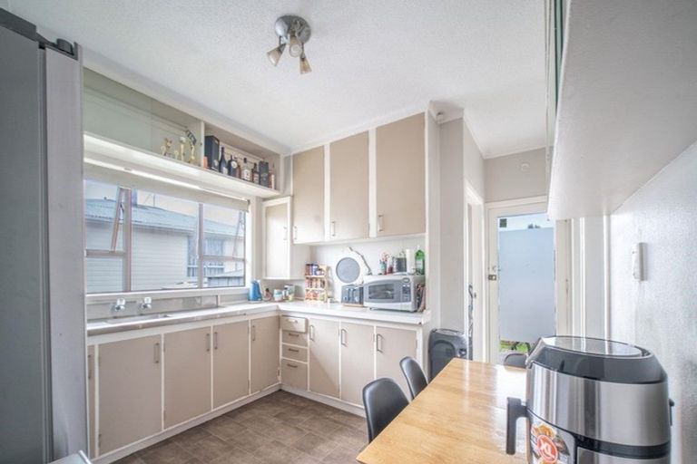 Photo of property in 1a Cooper Place, Papakura, 2110