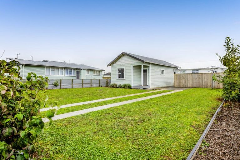 Photo of property in 81 Manawapou Road, Hawera, 4610