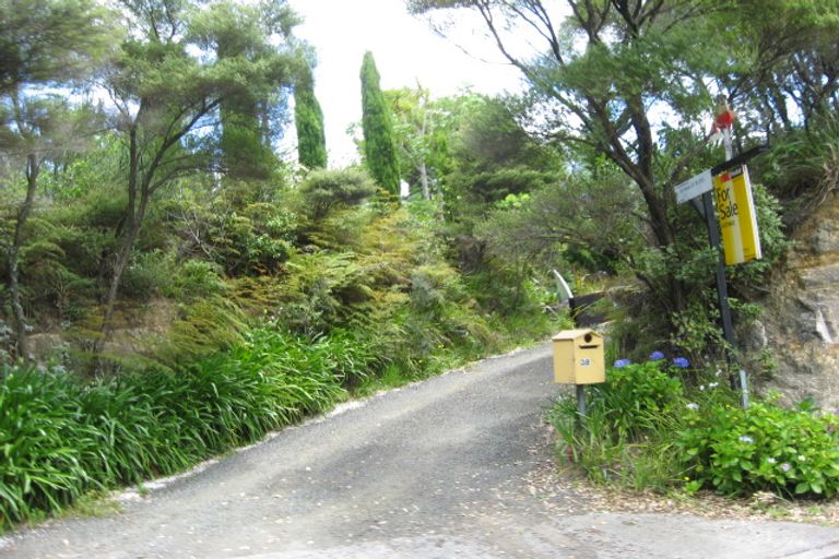 Photo of property in 38 Motutara Road, Muriwai, Waimauku, 0881