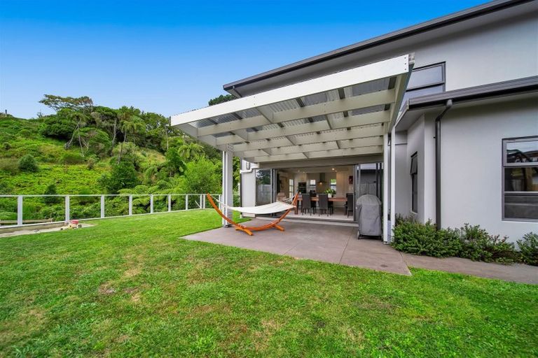 Photo of property in 13 Te Arakete Place, Hurworth, New Plymouth, 4310