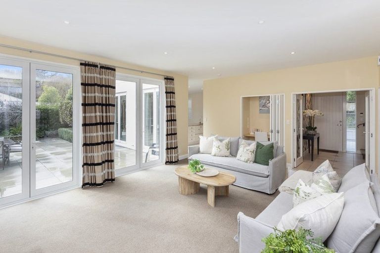 Photo of property in 16 Worsleys Road, Cracroft, Christchurch, 8025