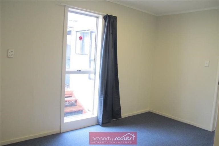 Photo of property in 12 Eglinton Road, The Glen, Dunedin, 9011