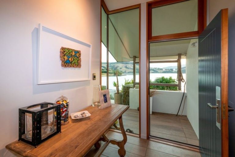 Photo of property in 425 Marine Drive, Charteris Bay, Lyttelton, 8971