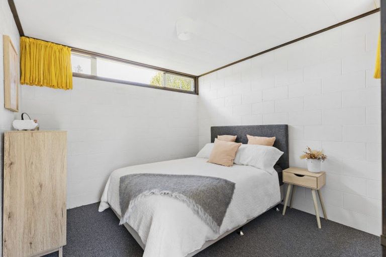 Photo of property in 17 Opawa Place, Terrace End, Palmerston North, 4410