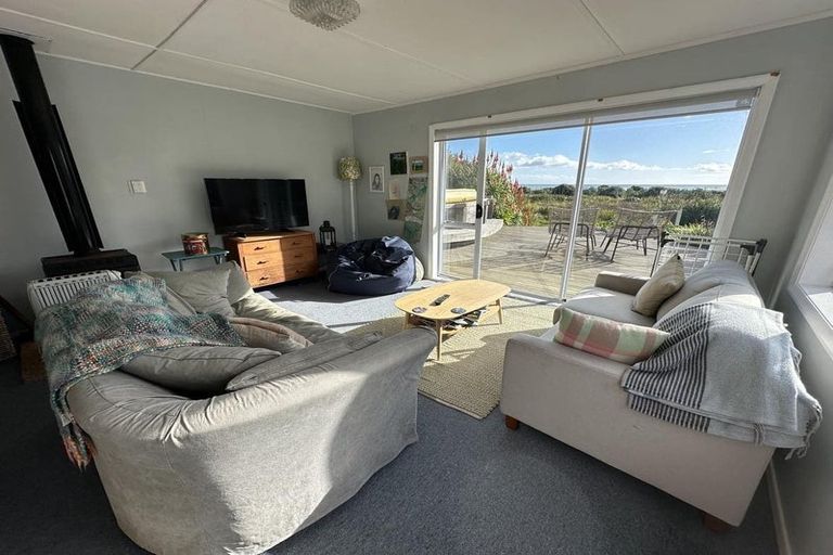 Photo of property in 23 Rodney Avenue, Te Horo Beach, Otaki, 5581