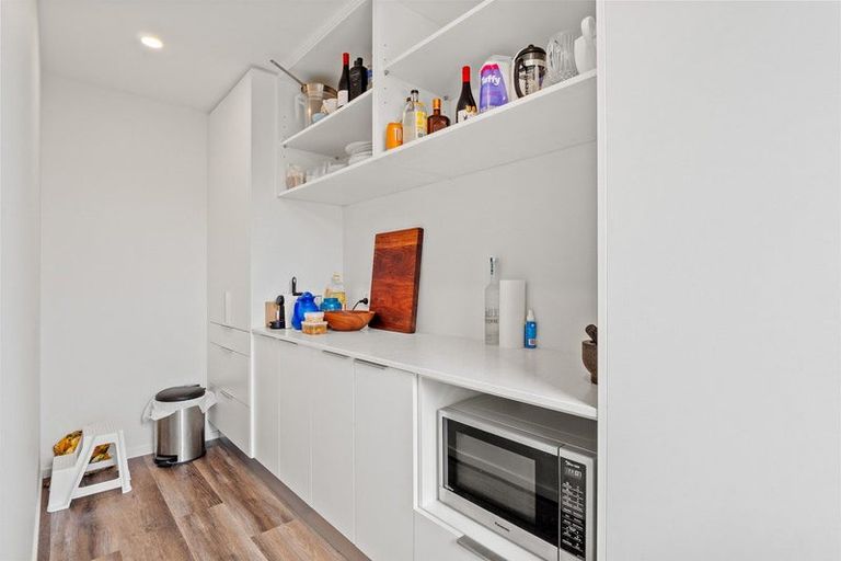 Photo of property in 3 Bale Road, Jacks Point, 9371