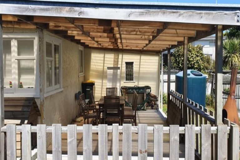 Photo of property in 99 Kahukura Avenue, Waitarere Beach, Levin, 5510