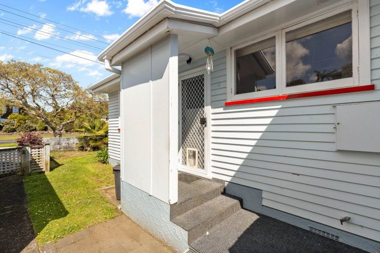 Photo of property in 23d Oranga Street, Marfell, New Plymouth, 4310
