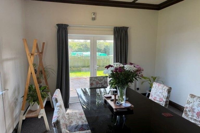 Photo of property in 27 Atiawa Street, Glen Avon, New Plymouth, 4312