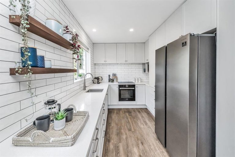 Photo of property in 64a Allin Drive, Waikuku Beach, 7402