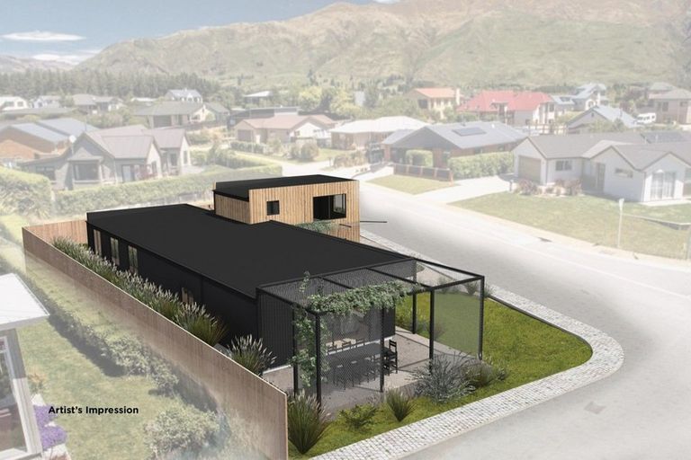 Photo of property in 8 Mcleod Avenue, Wanaka, 9305