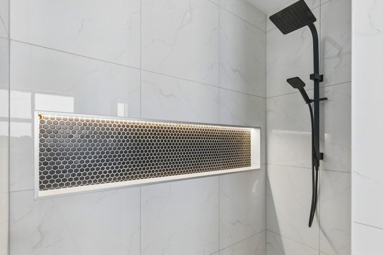 Photo of property in 2 Weld Street, Levin, 5510