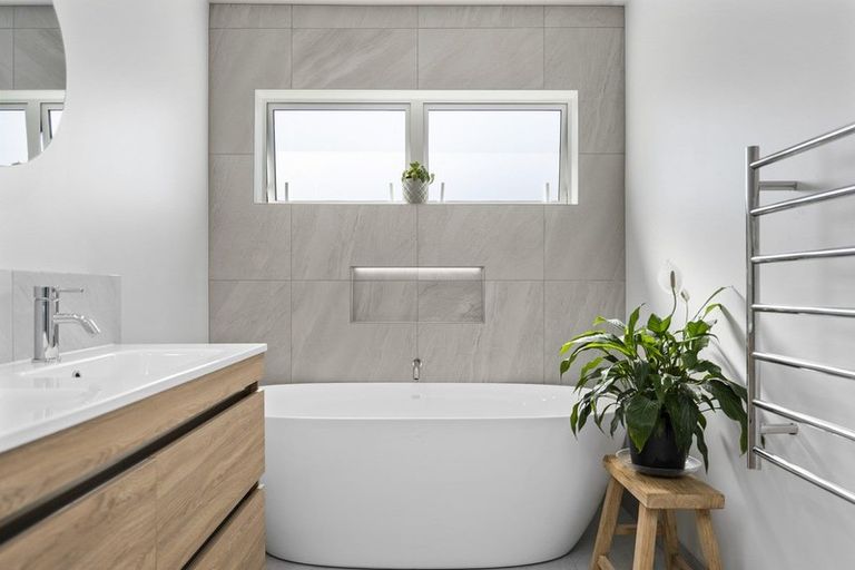 Photo of property in 4 Richmond Street, Cambridge, 3434