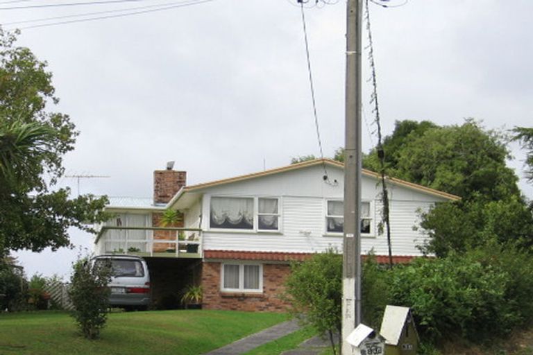 Photo of property in 85 Colwill Road, Massey, Auckland, 0614
