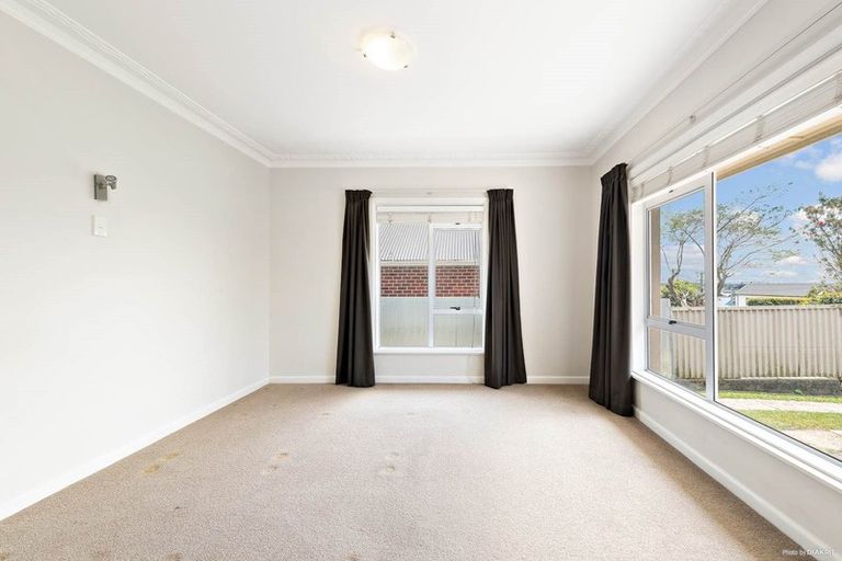 Photo of property in 527 Richardson Road, Mount Roskill, Auckland, 1041