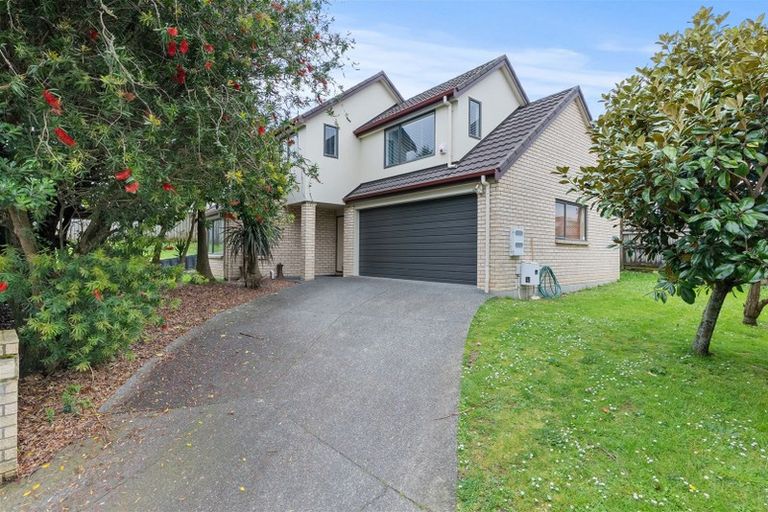 Photo of property in 31d Chieftain Rise, Goodwood Heights, Auckland, 2105