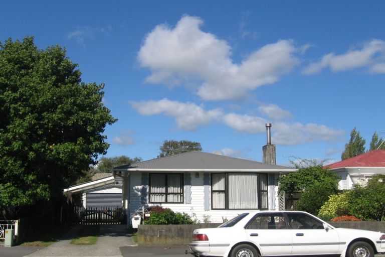 Photo of property in 28 Riverbank Street, Ebdentown, Upper Hutt, 5018