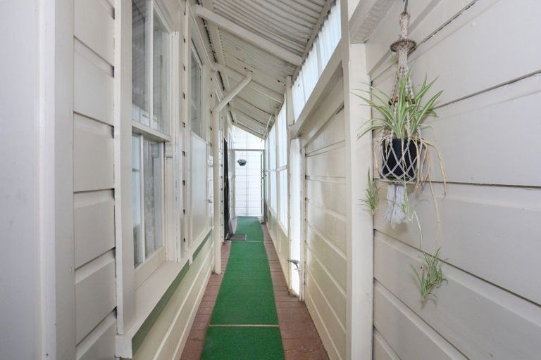 Photo of property in 142 Manchester Street, Feilding, 4702