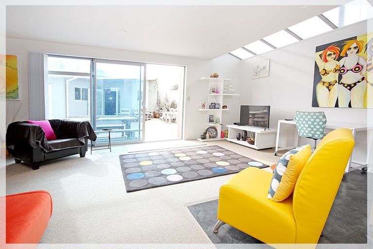 Photo of property in 9 Trafalgar Street, Foxton Beach, Foxton, 4815