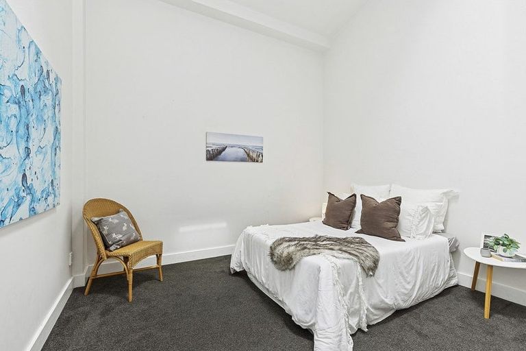 Photo of property in 1/5 Hopper Street, Mount Cook, Wellington, 6011