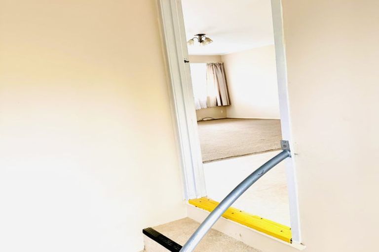 Photo of property in 2/99 Station Road, Papatoetoe, Auckland, 2025