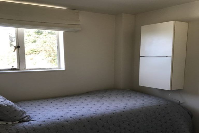 Photo of property in 4/154 Oriental Parade, Oriental Bay, Wellington, 6011