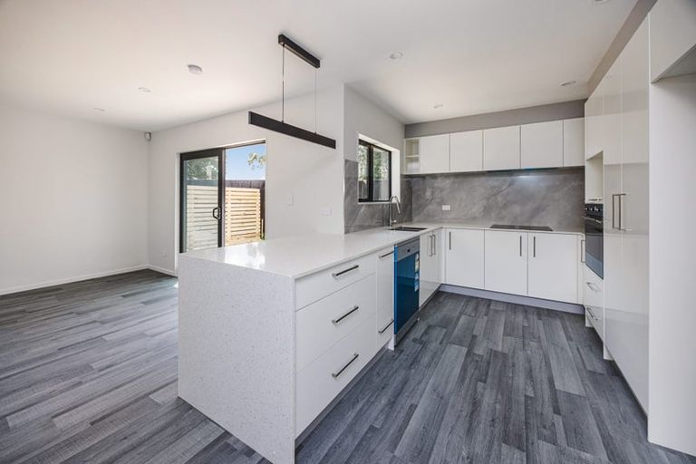 Photo of property in 16e Imrie Avenue, Mangere, Auckland, 2022