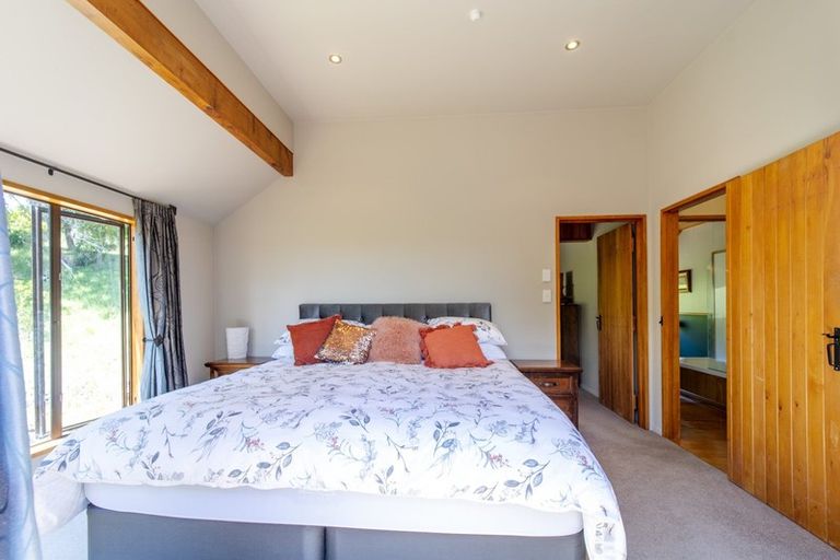 Photo of property in 235 No 2 Line, Okoia, Whanganui, 4572