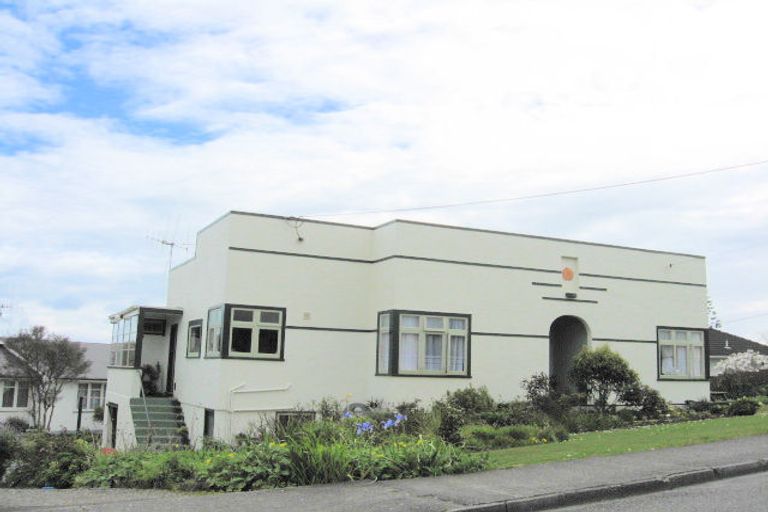 Photo of property in 4 Windsor Terrace, Durie Hill, Whanganui, 4500