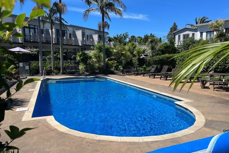 Photo of property in The Grange, 33/92 Bush Road, Albany, Auckland, 0632