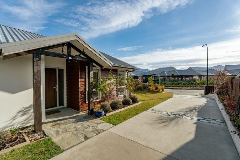 Photo of property in 36 Risinghurst Terrace, Lower Shotover, Queenstown, 9304