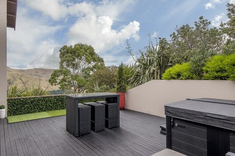 Photo of property in 36 Rockview Place, Mount Pleasant, Christchurch, 8081