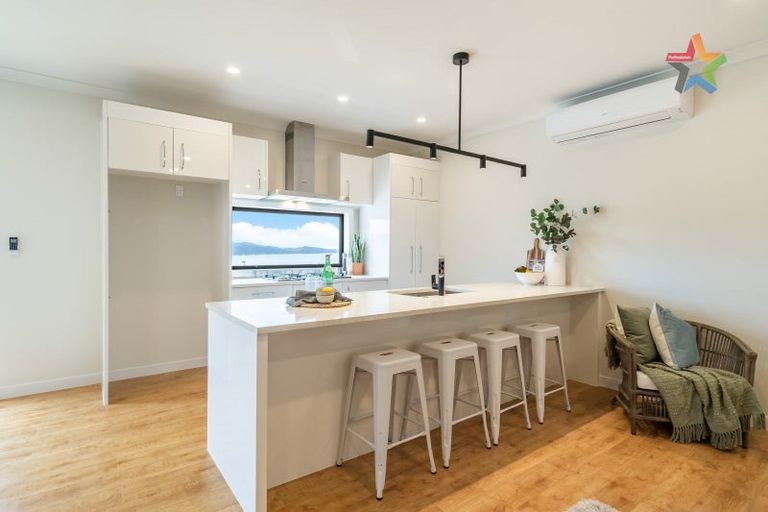 Photo of property in 12 Poto Road, Normandale, Lower Hutt, 5010