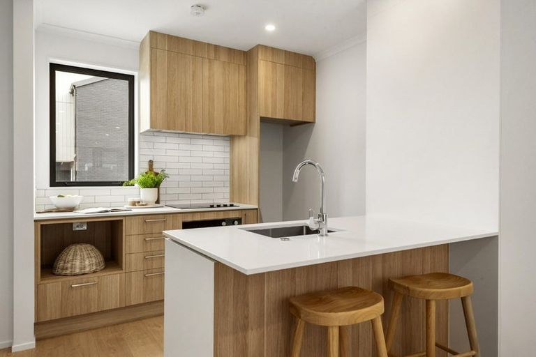 Photo of property in 22 Rauawa Lane, Hobsonville, 0616