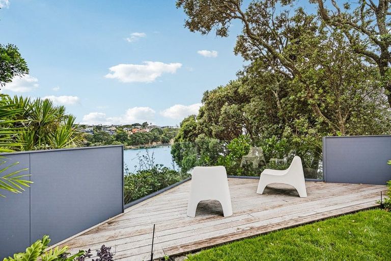 Photo of property in 19 Bournemouth Terrace, Murrays Bay, Auckland, 0630