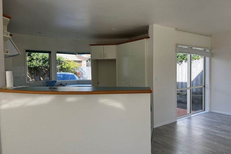 Photo of property in 36a Crichton Terrace, Hauraki, Auckland, 0622