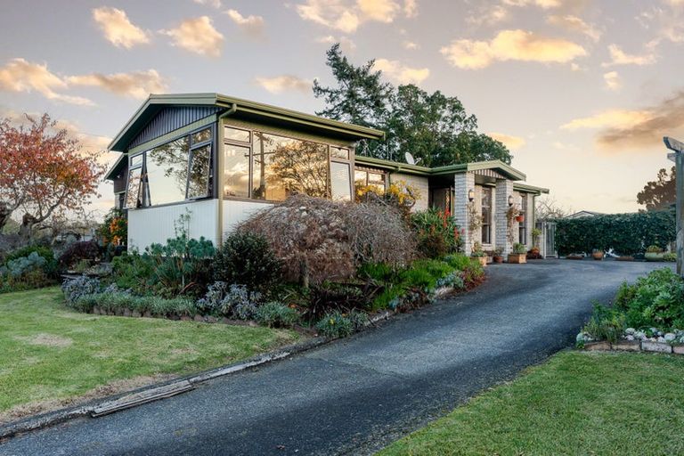 Photo of property in 69 Foster Road, Temple View, Hamilton, 3290
