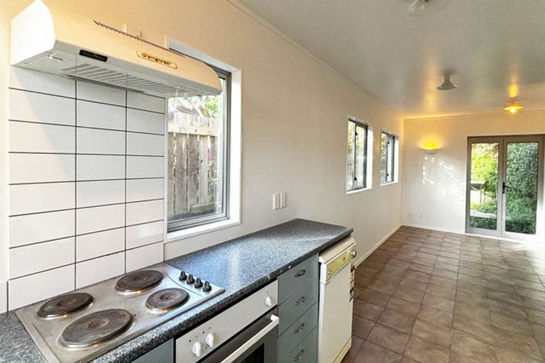 Photo of property in 47 Moa Point Road, Moa Point, Wellington, 6022