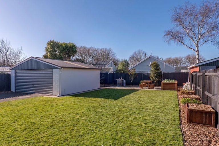 Photo of property in 132 Grimseys Road, Redwood, Christchurch, 8051