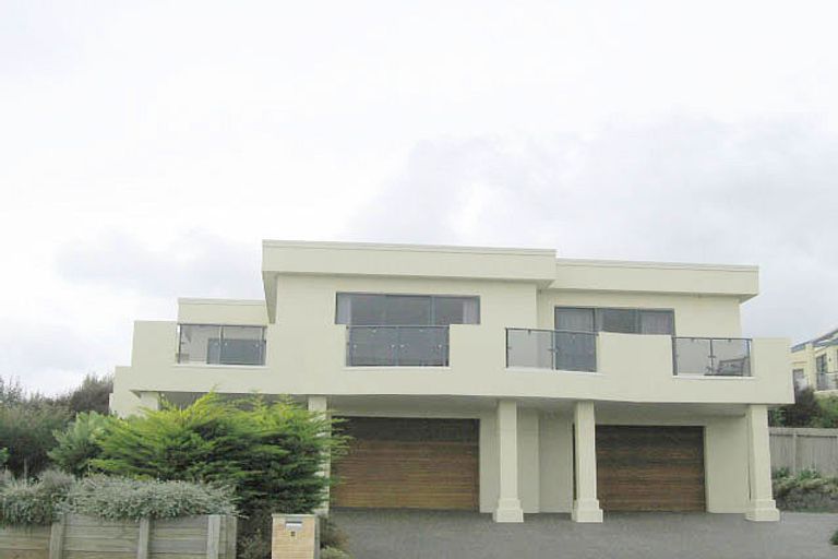 Photo of property in 3 Rifleman Lane, Paraparaumu Beach, Paraparaumu, 5032