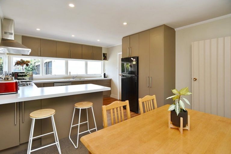 Photo of property in 32 Ashgrove Street, Rangiora, 7400