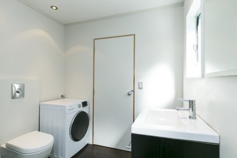 Photo of property in 77a Miramar North Road, Miramar, Wellington, 6022