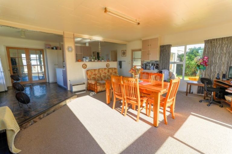 Photo of property in 19 Thynne Street, Foxton, 4814