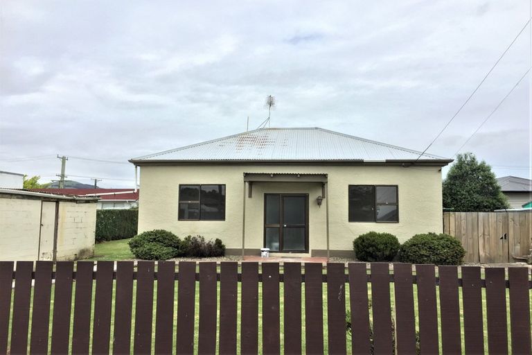 Photo of property in 22 Queen Street, Mosgiel, 9024