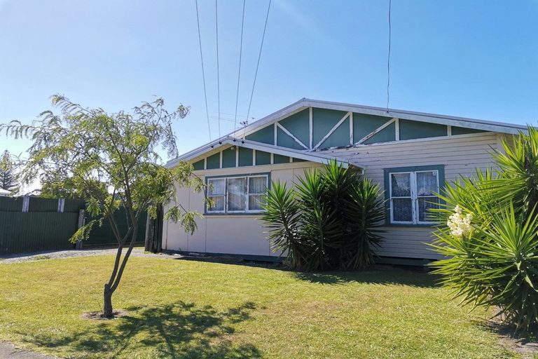 Photo of property in 11 Murraee Street, Wairoa, 4108