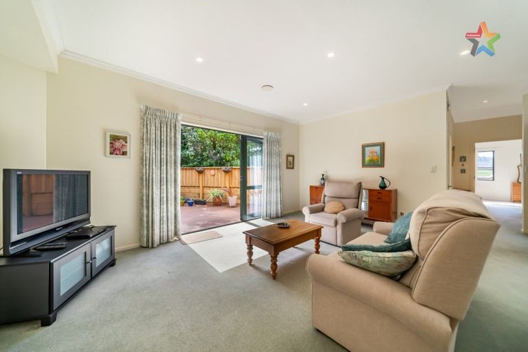 Photo of property in 50 Futuna Close, Karori, Wellington, 6012