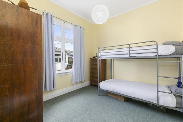 Photo of property in 324 Bay View Road, South Dunedin, Dunedin, 9012